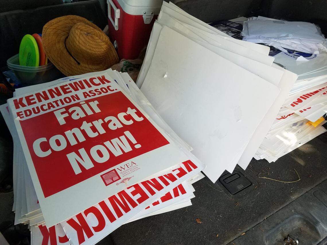 Kennewick Education Association contract negotiation material.