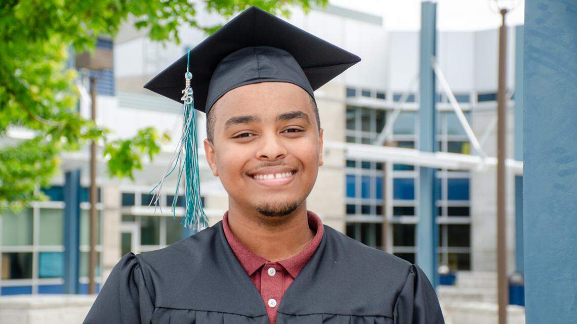 ‘A shining star.’ Tri-Cities grad looking to the sky for aerospace career