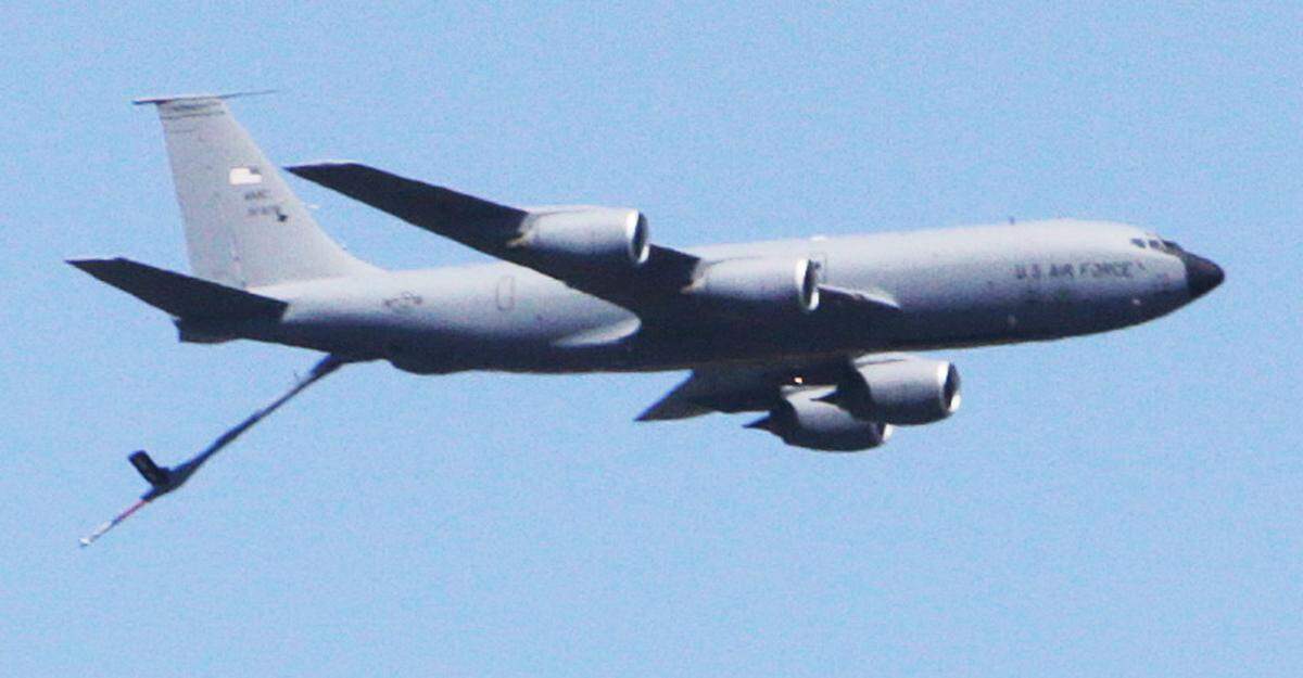 Reader Phil Slusser of Kennewick shared this photo of the May 8 Tri-Cities flyover.