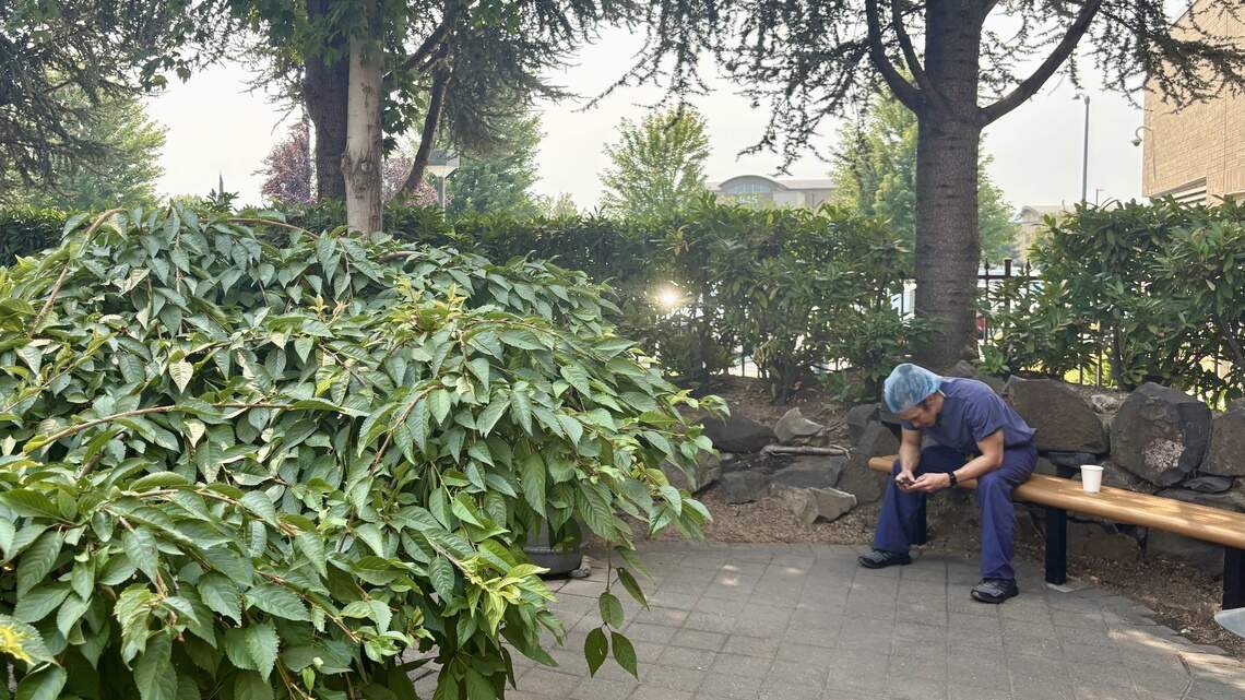 Volunteers and donors help revitalize peaceful refuge at Richland hospital