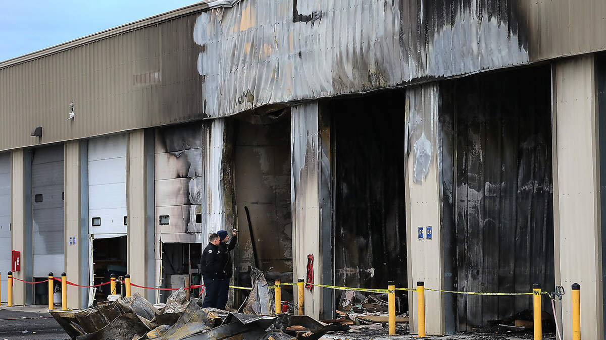 Kennewick Fire Department investigators begin their investigation Wednesday morning into the cause of Tuesday night’s fire.