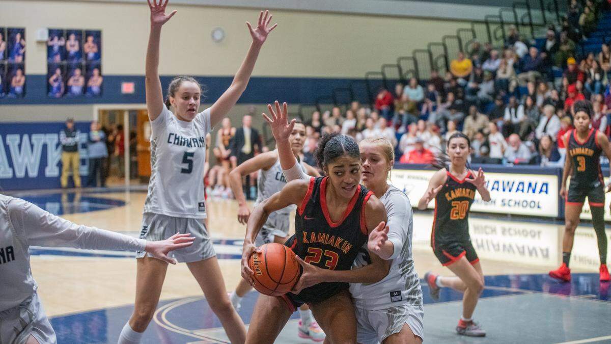 Kamiakin girls will play Richland in the 4A district championship at 5 p.m. Saturday. And Chiawana hosts Lewis & Clark on Thursday in a loser-out game.