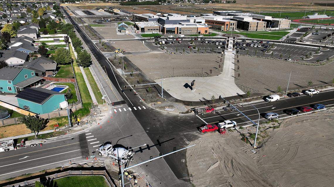 Traffic Alert: Expect delays as new high school opens in west Pasco