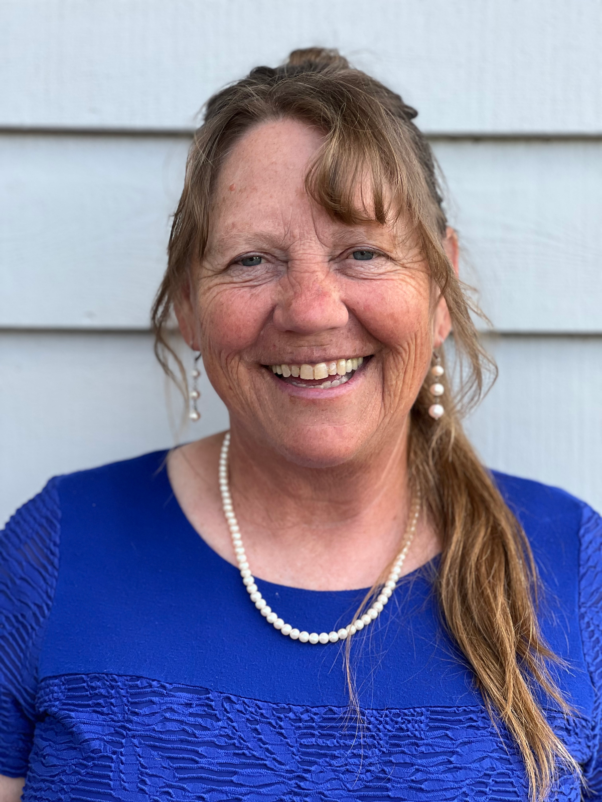 Tina Gregory