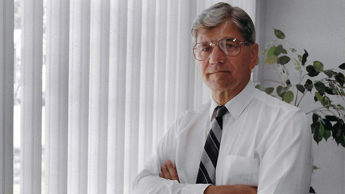 Bob Farnkoff, 16-year Kennewick police chief with thick Boston accent, dies
