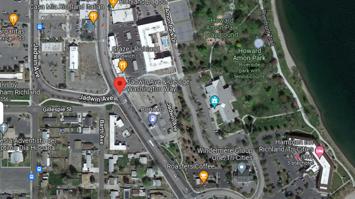 Three people are dead after a car smashed into a light pole at George Washington Way and Jadwin Avenue early Sunday morning in Richland.