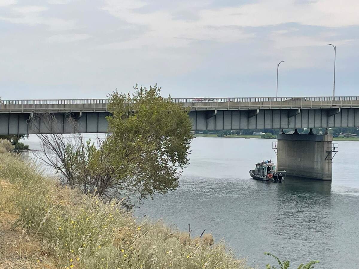 A body was found in the Columbia River under the Highway 395 blue bridge on Saturday afternoon.