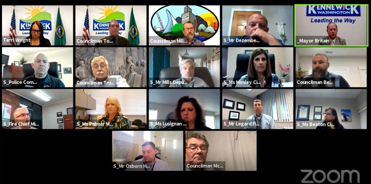 This screenshot shows the Kennewick City council members and city staff during a recent remote council meeting.
