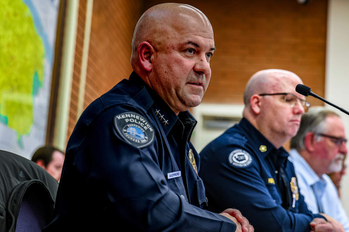 Kennewick Police Chief Chris Gurrero speaks to more than 100 concerned citizens about a sex offender half-way house due to open this summer.