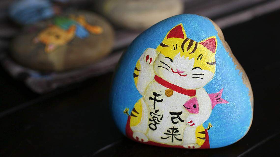 What’s behind all those joyful painted rocks around Tri-Cities