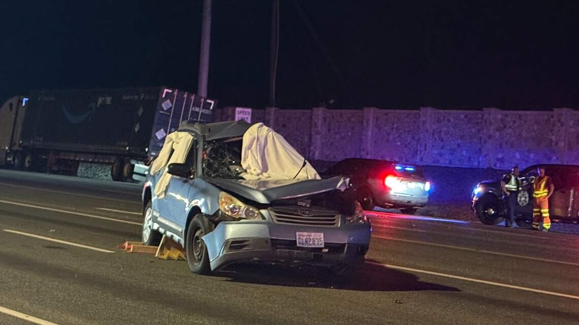 Witnesses report seeing Amazon semi driver run red light in fatal Richland crash