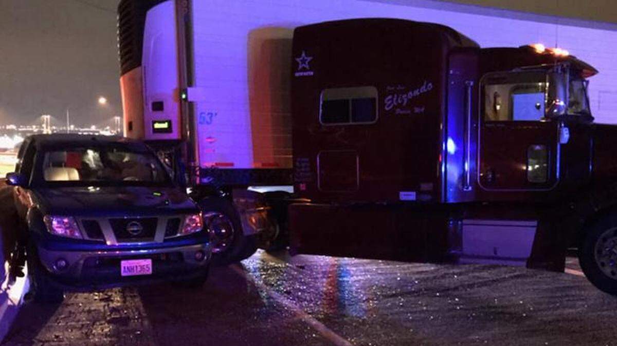 Investigator say a semi started rolling backwards when it jackknifed on Highway 395 Monday night, and closed the highway for more than an hour.