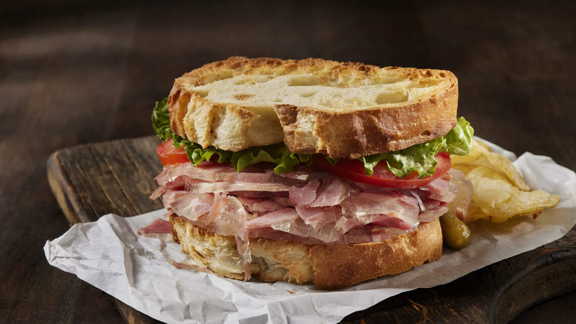Deli meat too warm, no hot water. Failed Tri-Cities food inspections
