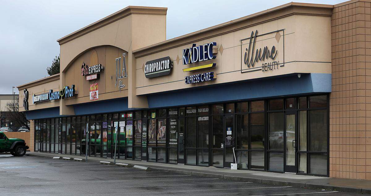 A Cold Stone Creamery ice cream store is scheduled to open at 2560 Queensgate Dr. in Richland. The store will be in remodeled space formerly occupied by a beauty business.