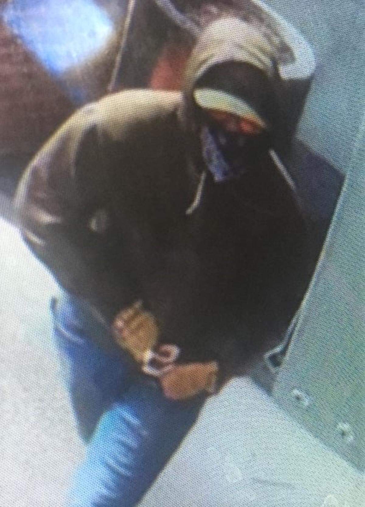 Pasco police are searching for this suspect who grabbed cash and items from Kim’s Conoco on Court Street.