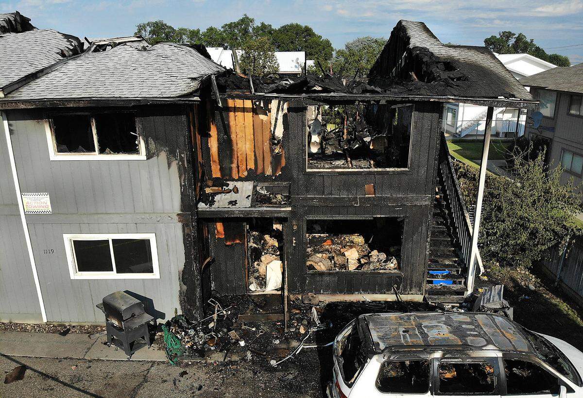 A Wednesday morning blaze gutted an apartment building off West Canal Drive in Kennewick.