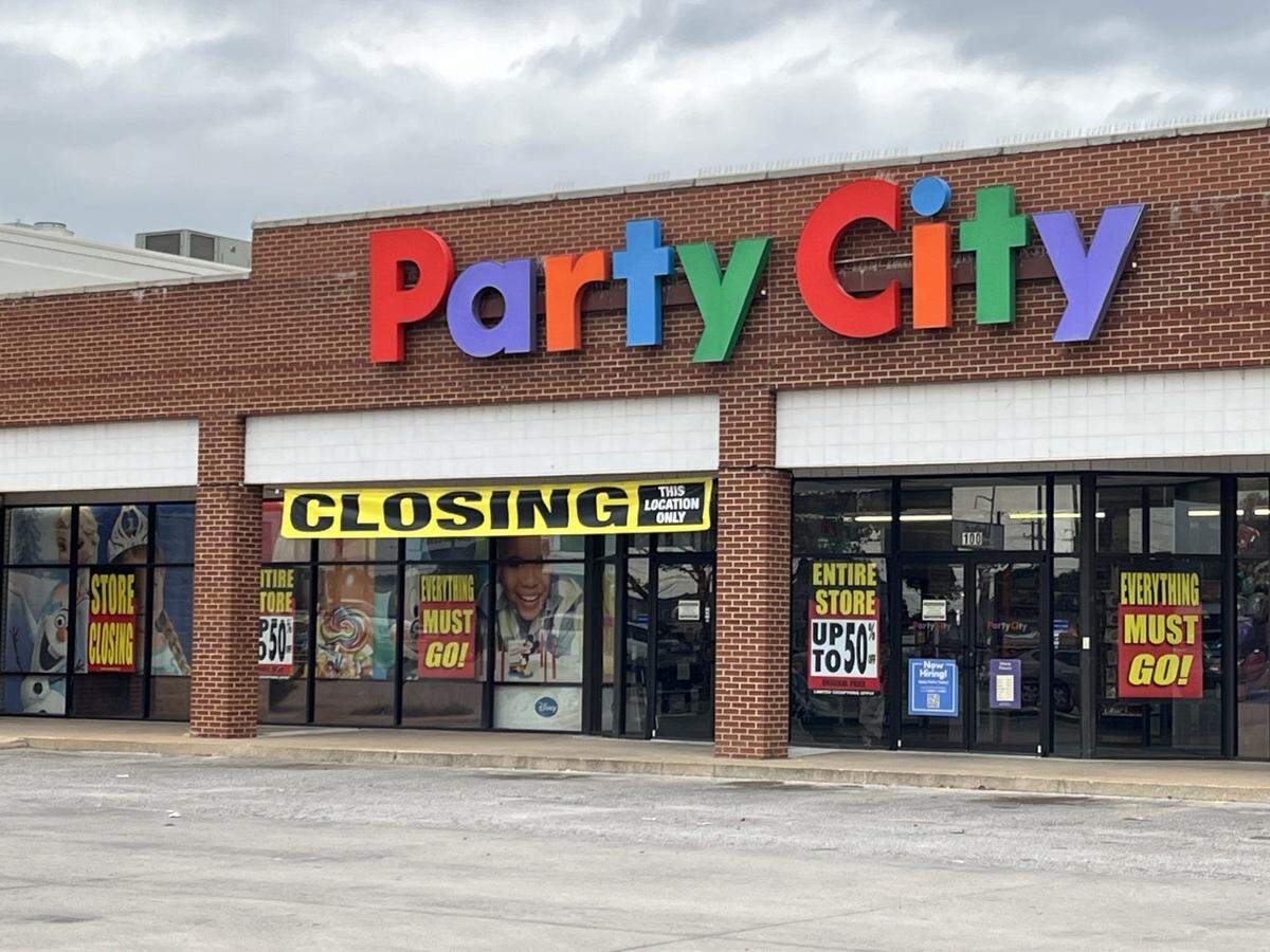 Party City is closing all stores, including one in Richland's Vintner Square. 