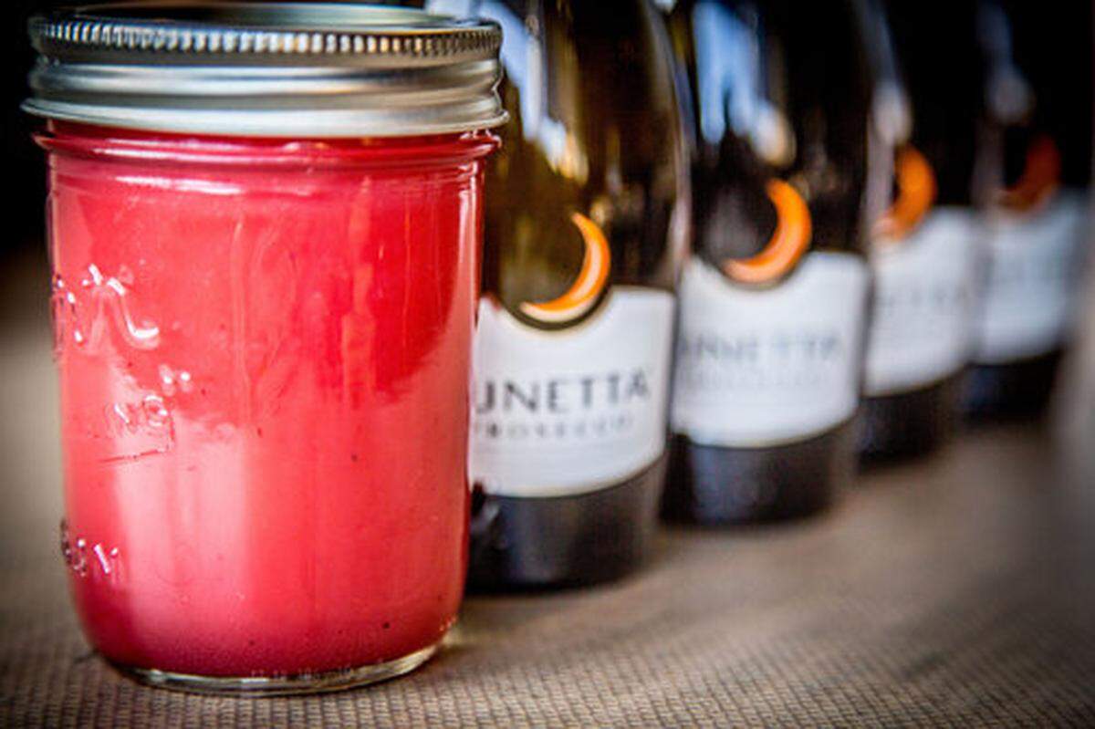 A mimosa cocktail kit available at Twigs Bistro and Martini Bar in Kennewick comes with jar of either huckleberry or strawberry puree and four splits of Lunetta Proescco.