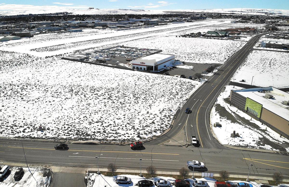 Yakima Valley Farm Workers Clinic, a nonprofit community health care provider with clinics in Washington and Oregon, is moving ahead with a $1.8 million deal to buy five acres at North Kellogg Street and West Rio Grande Street, near Chuck E. Cheese’s, in west Kennewick. The nonprofit community health care provider with clinics in Washington and Oregon is planning to build a $20 million primary care clinic on the property. Watch a video at: tricityherald.com/video