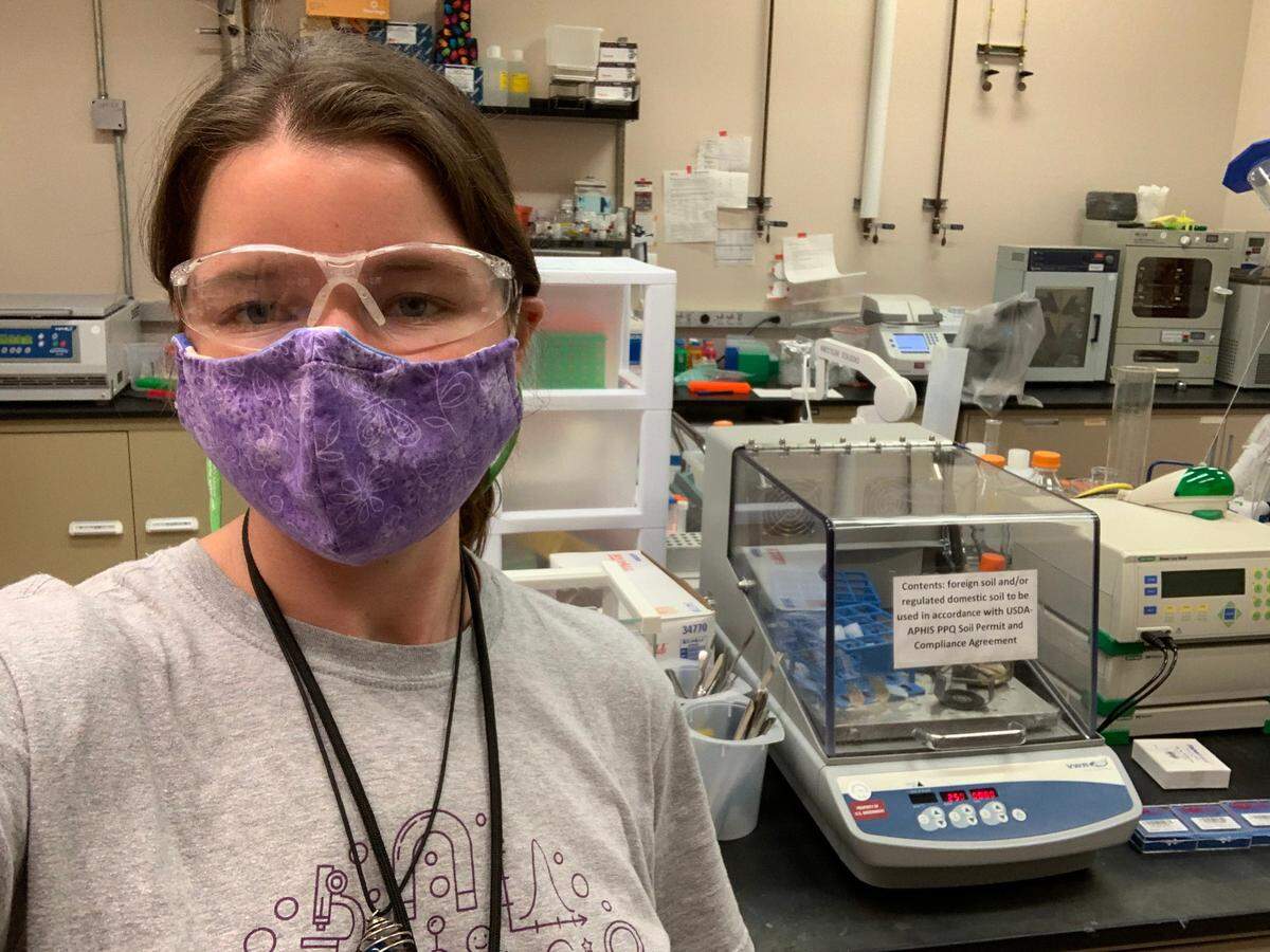 Eva Ottum, an intern at PNNL, recently returned to her lab work to advance biofuels. PNNL created a virtual internship program that allowed her and her fellow interns and post-graduate research associates to contribute to PNNL’s research and development and collaborate with PNNL mentors while working from home due to COVID-19 restrictions.