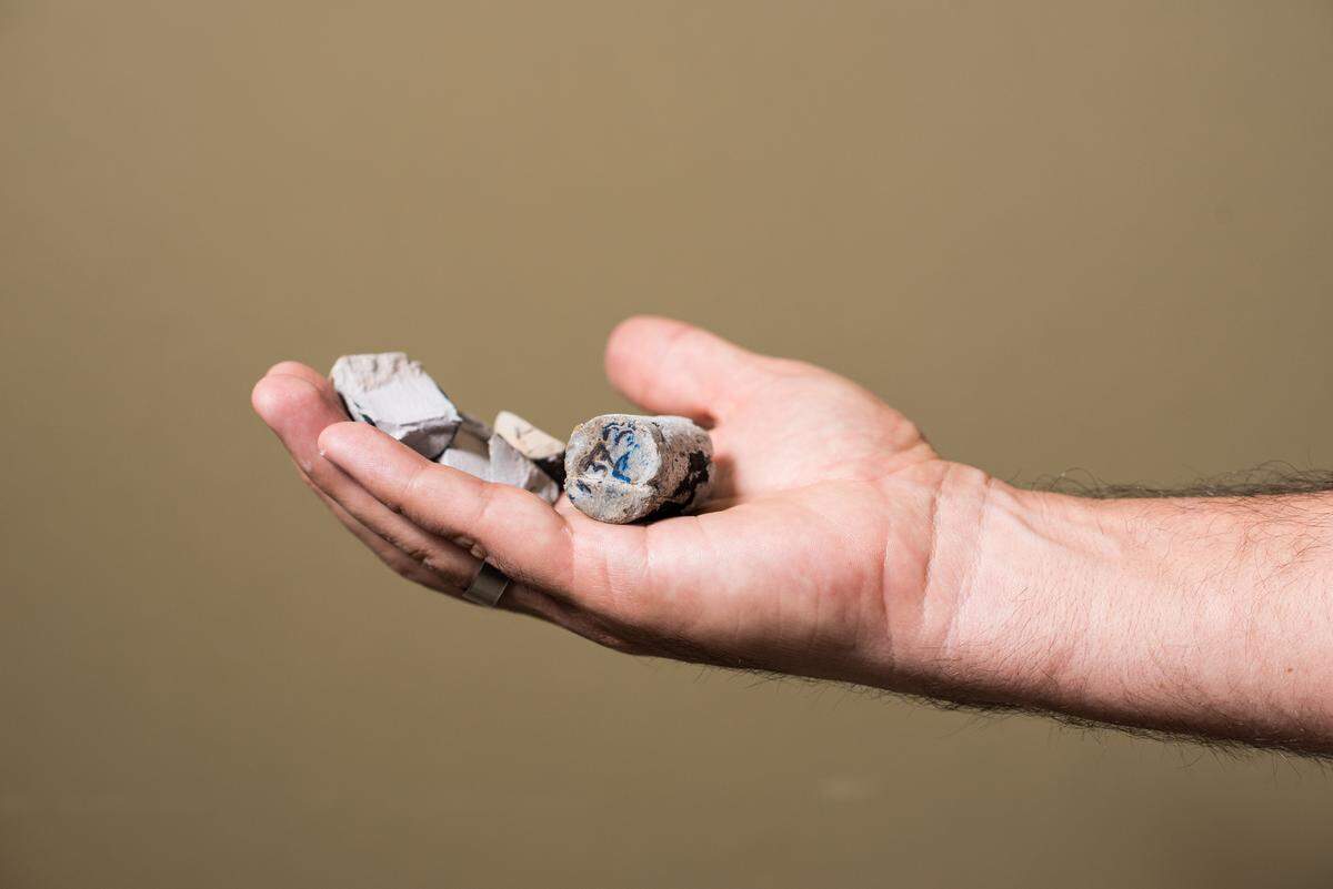 On the left, conventional cement shows the damage caused by harsh conditions found in power plants, geothermal wells, dams or in gas and oil applications. In contrast, PNNL’s self-healing cement, on the right, could begin repairing itself within 24 hours of a crack appearing.