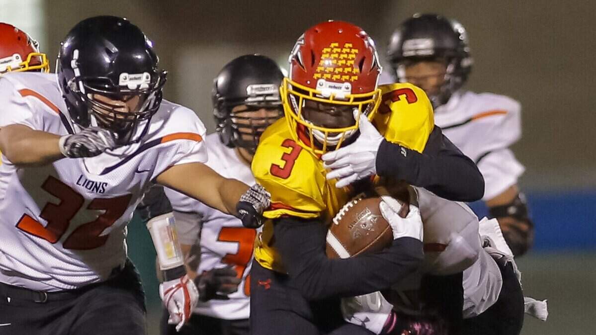 Kamiakin running back Tuna Altahir (3) had a marvelous debut season with the Braves last year, racking up 764 yards and 10 touchdowns on his way to second team All-Mid-Columbia Conference.