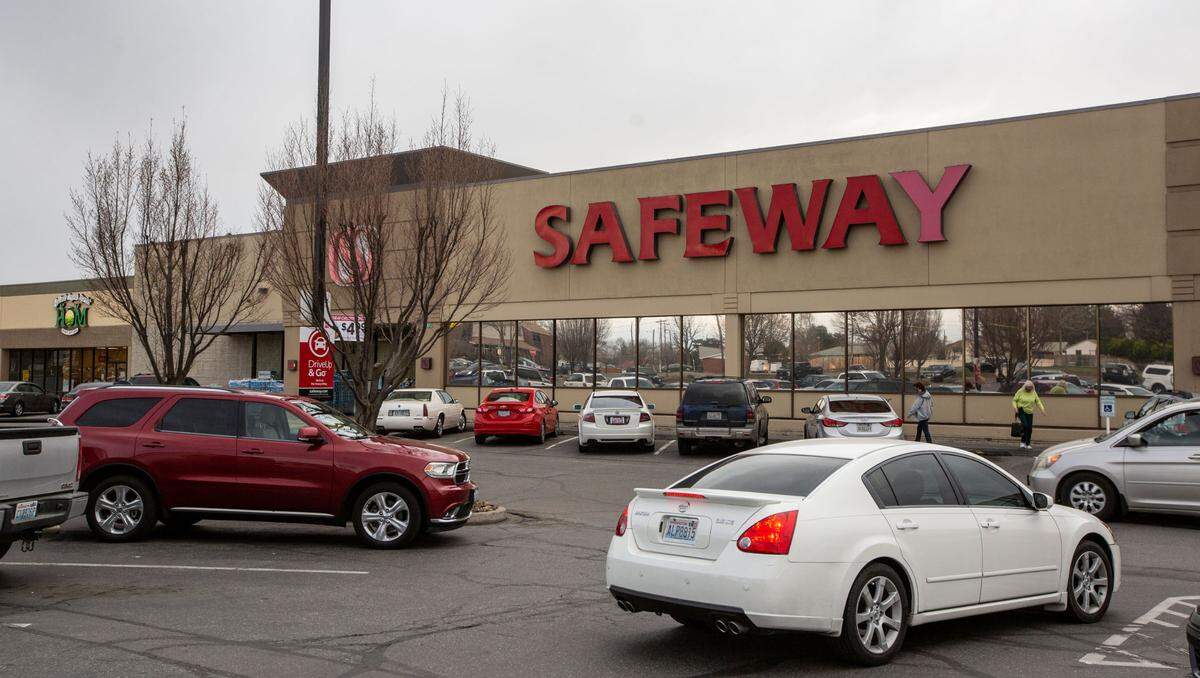 Safeway off of George Washington Way in Richland.