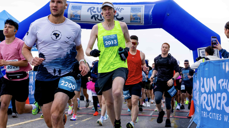 Run the River draws record 1,500 participants from across Tri-Cities