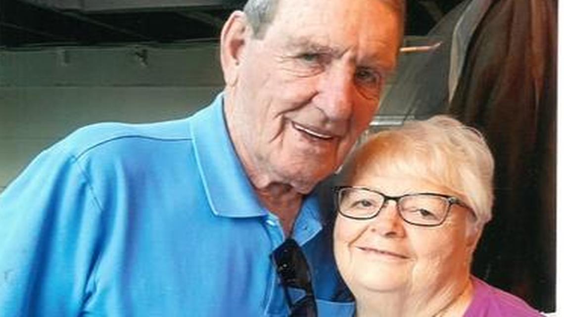 Anniversaries: Glenda and Benny Wyrick