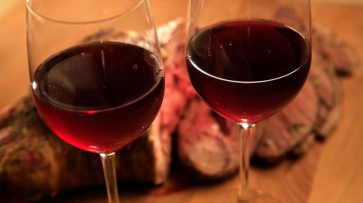 Spanish red wine made from the Tempranillo grape is the perfect accompaniment with grilled meats, Cajun dishes, roasted duck and even spicier Mexican dishes.