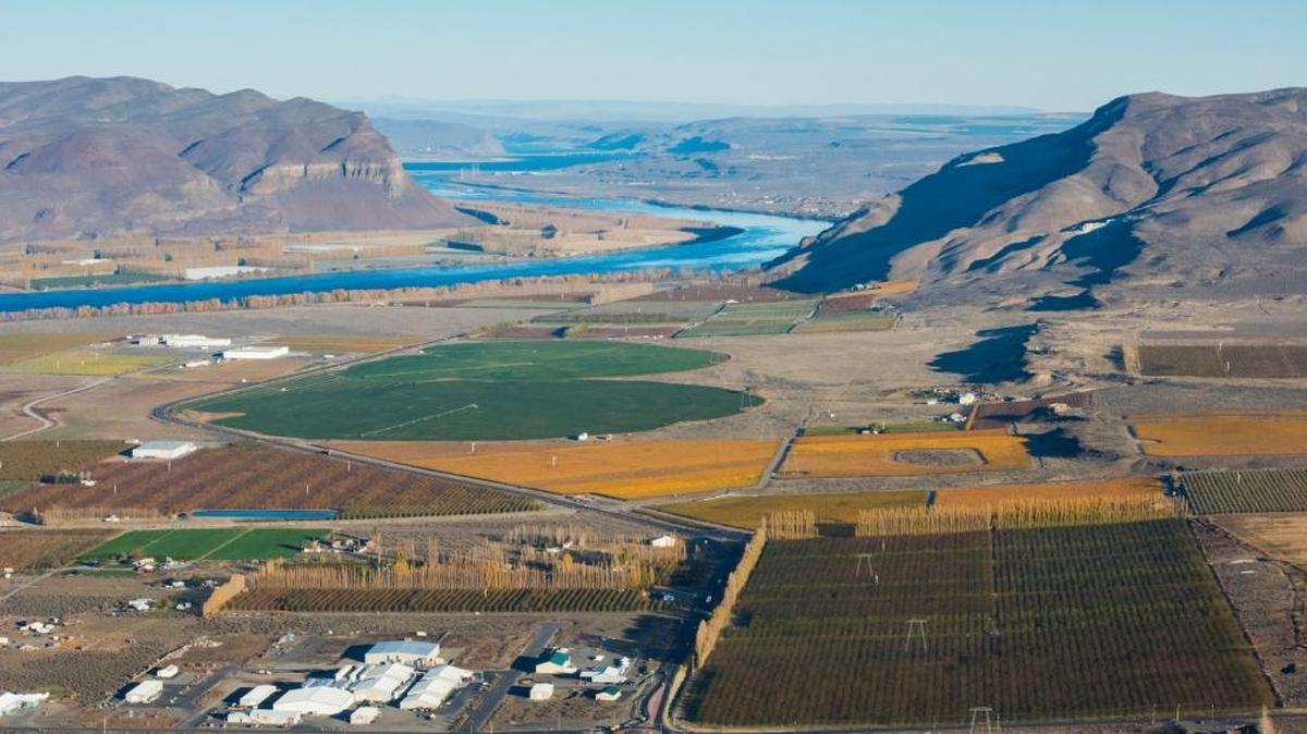 The Columbia River serves as a boundary for the Wahluke Slope, a federally approved viticultural area that surrounds the town of Mattawa.