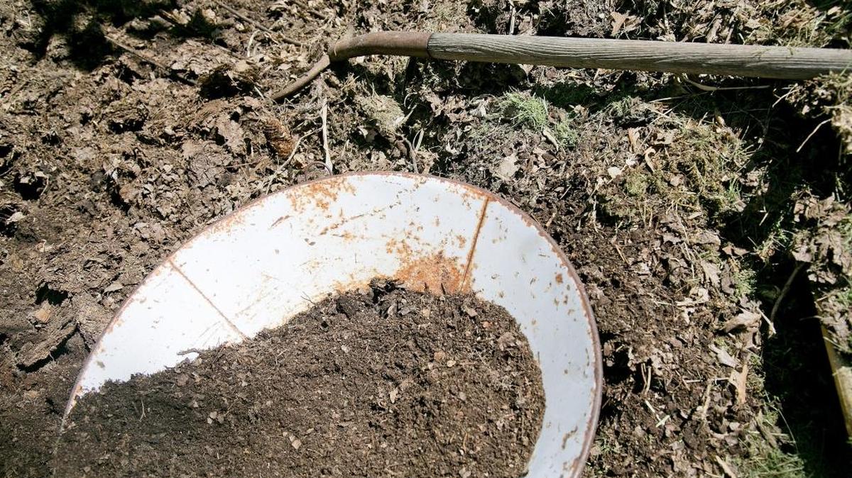 The quality of compost varies depending on the types of materies used and the composting process.