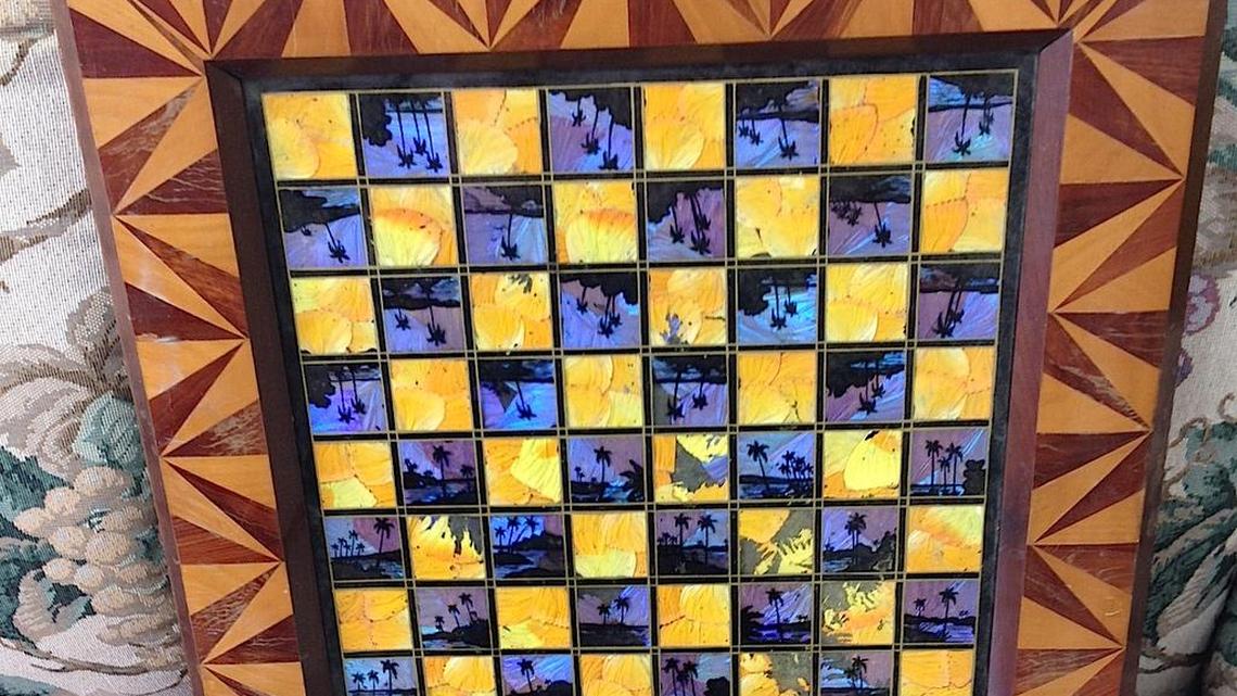 World’s fair, military souvenirs remain popular collectibles