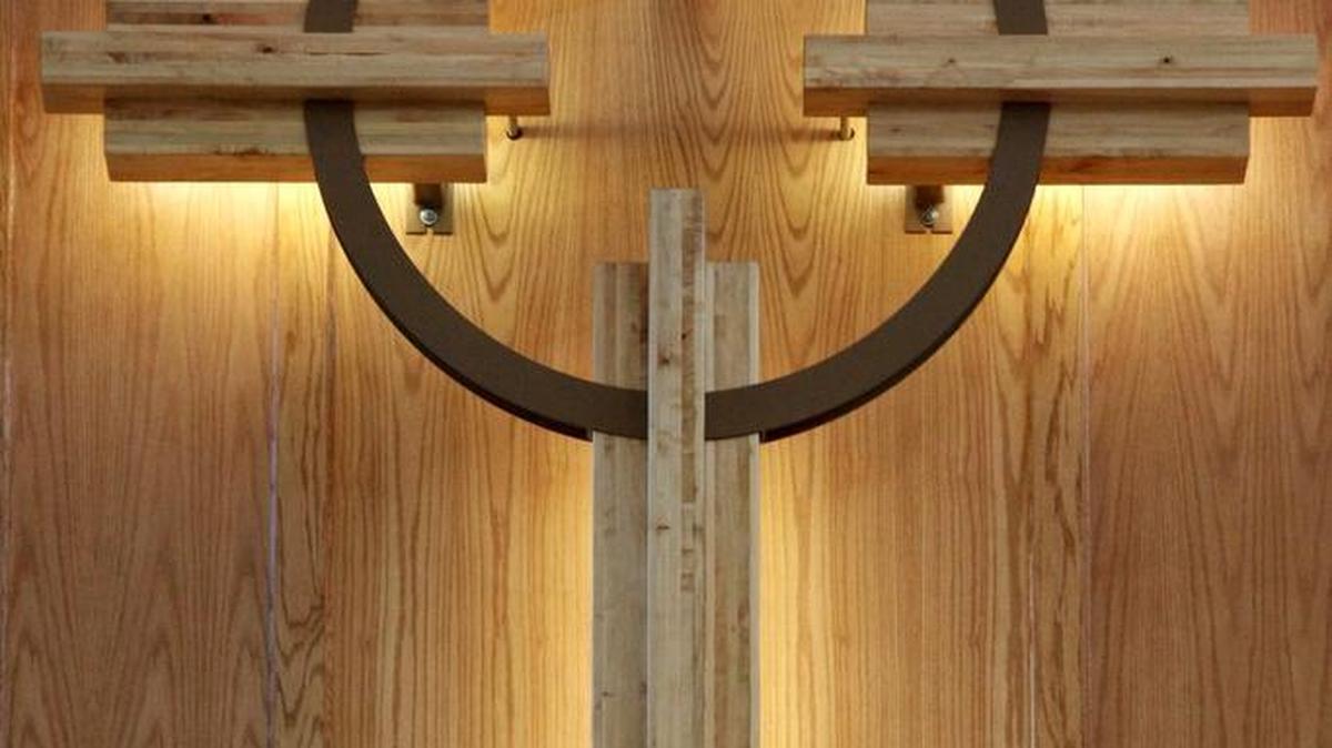 Wooden cross constructed by Richland’s Gary Miller for Kennewick Presbyterian Church.
