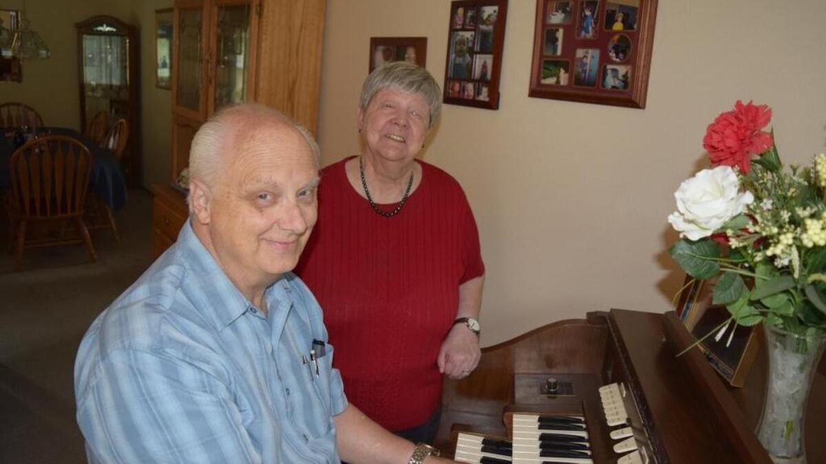 Verona and Duane Farris of Pasco recently battled cancer together. The couple have been married 53 years.