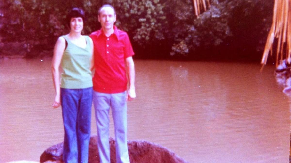
Jack and Shirley Barker in 1977 when they attended an Associated Grocer’s conference in Maui, Hawaii.
