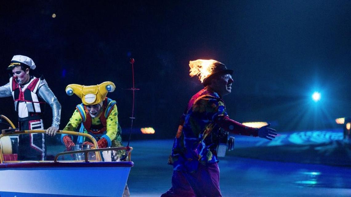 Without elephants, circus goes on