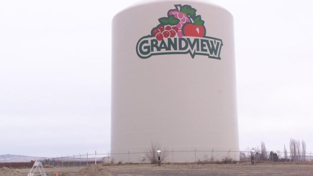 Portland-based Henningsen Cold Storage Inc. has chosen the Yakima Valley community of Grandview for its next cold storage facility. It will invest about $30 million in the first phase of development.