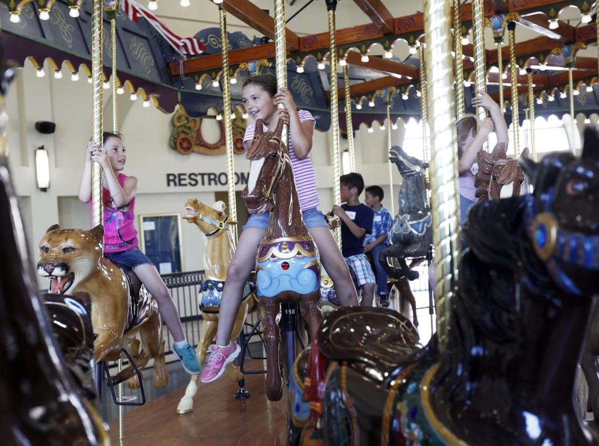 The foundation that brought the Gesa Carousel of Dreams to Kennewick may take over Kennewick’s July 4 River of Fire fireworks display.