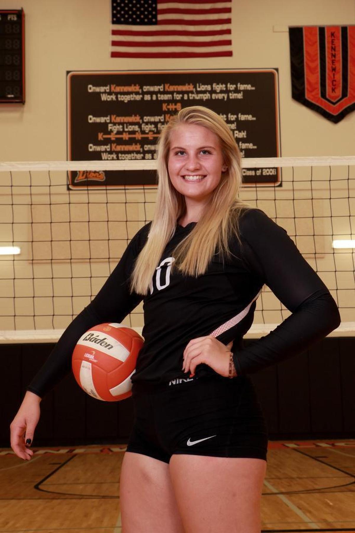Kennewick High grad Breanna Shaffer helped Eastern Oregon University sweep Multnomah University.