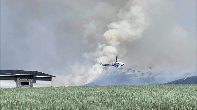 150 homes threatened, some evacuated by 2-alarm Tri-Cities fire