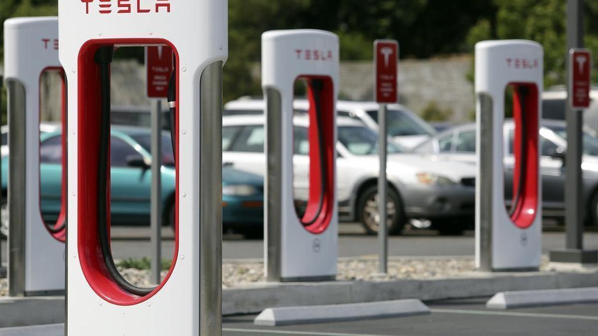 The Fred Meyer in Kennewick in Kennewick has eight Tesla charging stations to power electric vehicles. Benton and Franklin County PUDs along with Richland energy utility are planning on increasing the number of electric vehicle charging stations in the area.