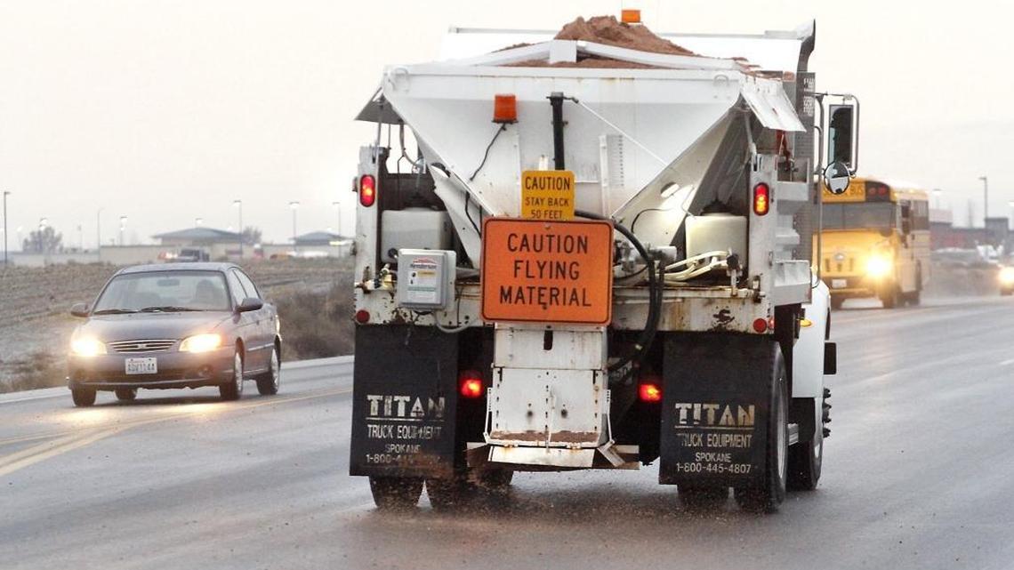 Thousands sent home after freezing rain pelts Tri-Cities. Eastbound I-90 closes for hours