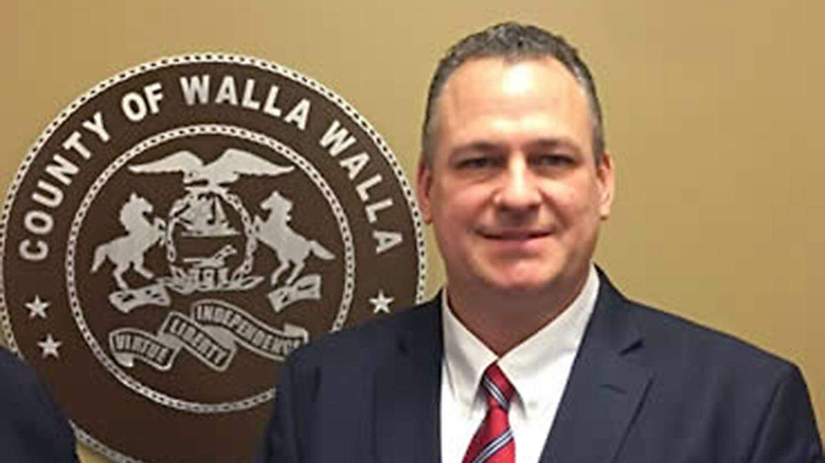 Walla Walla County Commissioner Jim Duncan died unexpectedly Thursday at his Burbank home.
