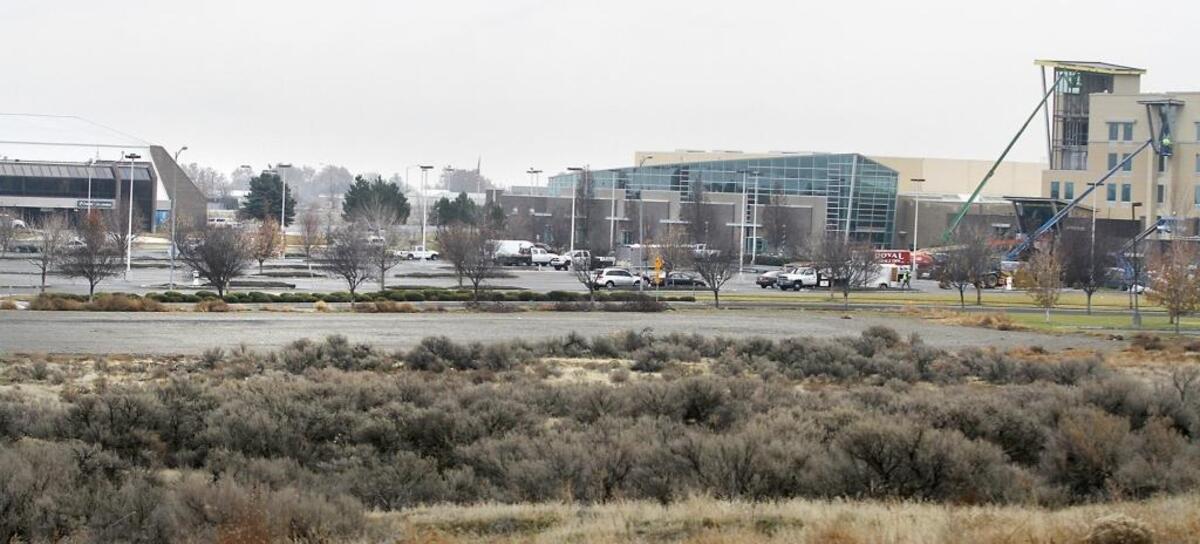 The Port of Kennewick and city of Kennewick approved master plan and development agreement that sets the stagbe to develop the former Vista Field, near the Three Rivers Convention Center.