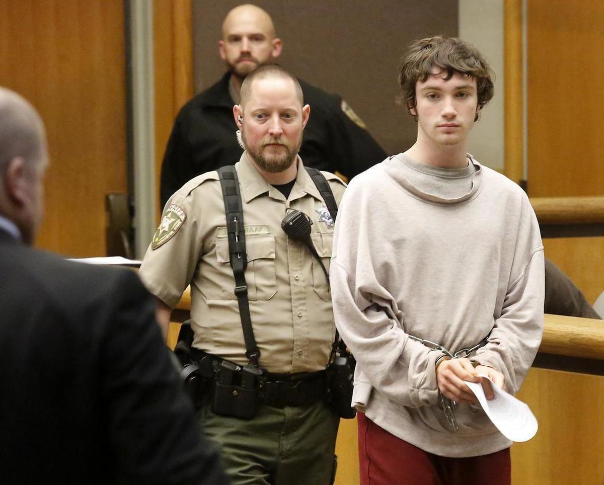 Jeremiah D. Cunningham is awaiting trial on an alleged murder plot. The Benton City teen has a new charge for threatening to add the name of a juvenile detention employee to a “hit list.”