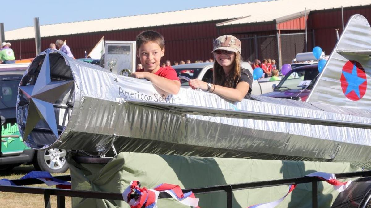 Prosser State’s Day and Fly-In is this weekend. Fly-in events continue today and Monday’s festivities include a parade at 10 a.m., a carnival, children’s entertainment, music and concessions.