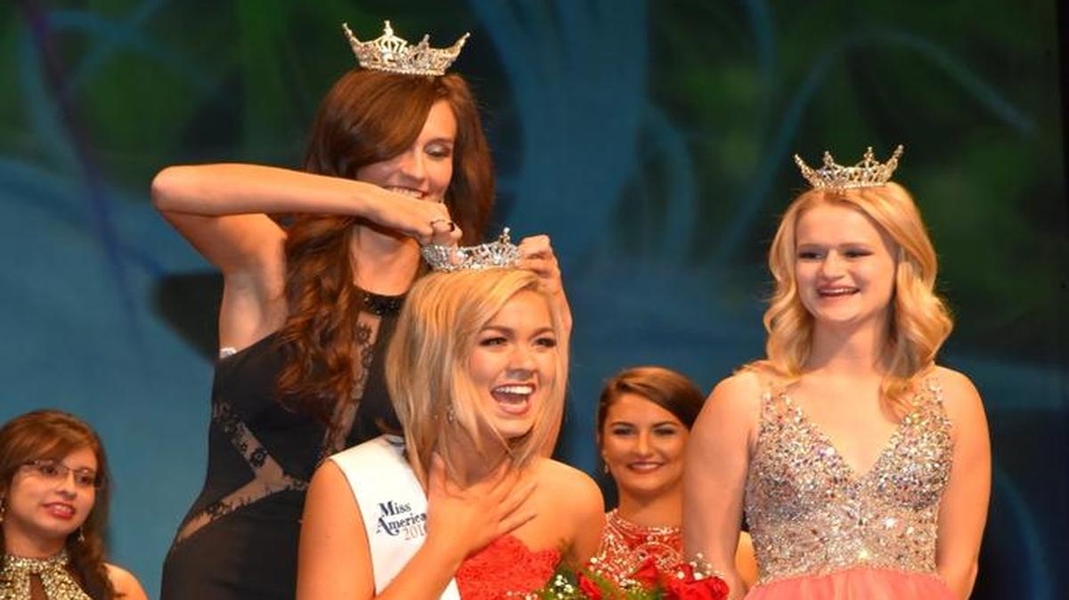 Tayler Plunkett, 19, was crowned Miss Tri-Cities 2016 on June 23, at the Art Fuller Auditorium at Kennewick High School.