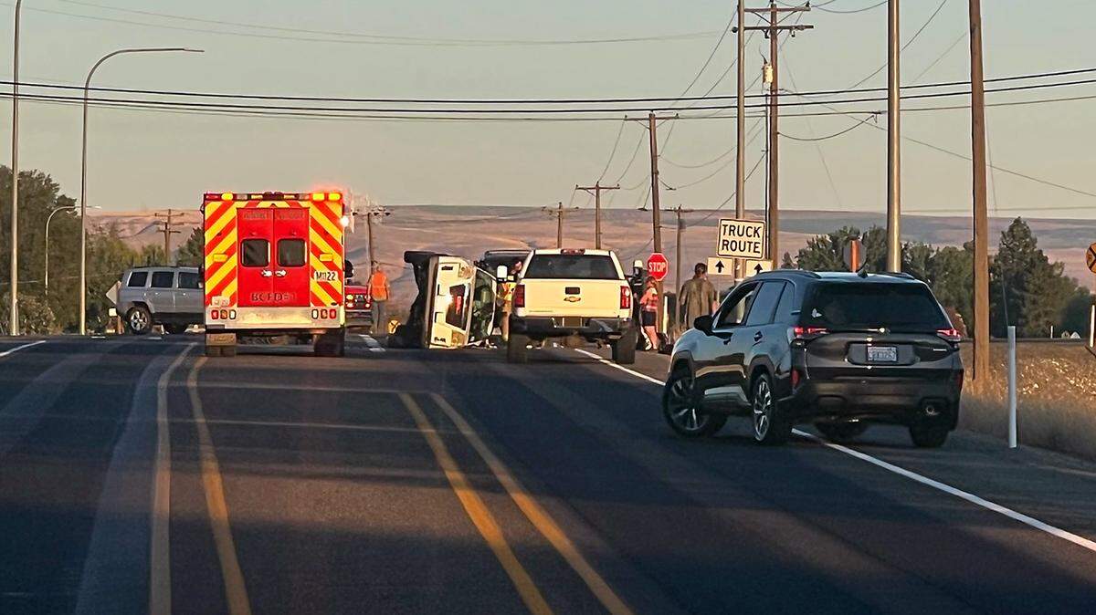 Benton County Fire District 1, Benton County Sheriff's Office and the Washington State Patrol responded Sunday to a crash on Highway 397 that injured a woman and two kids. The driver of a Jeep ran from the scene.