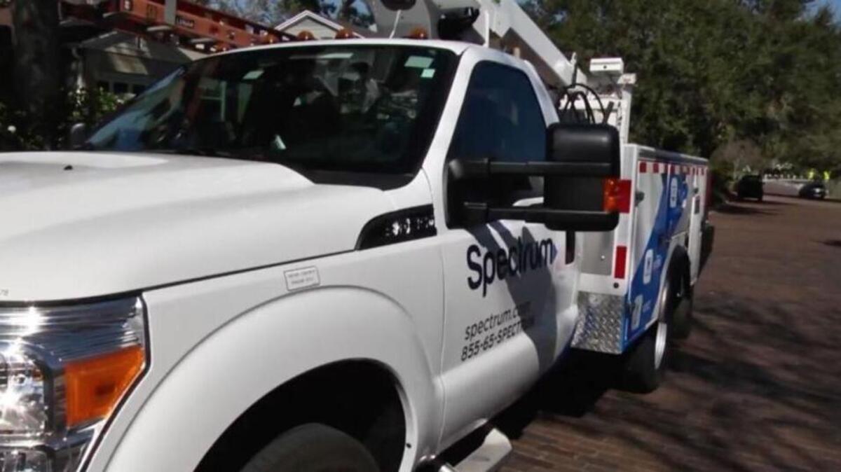 Spectrum users reported an internet outage in Pasco starting around 10:30 a.m.